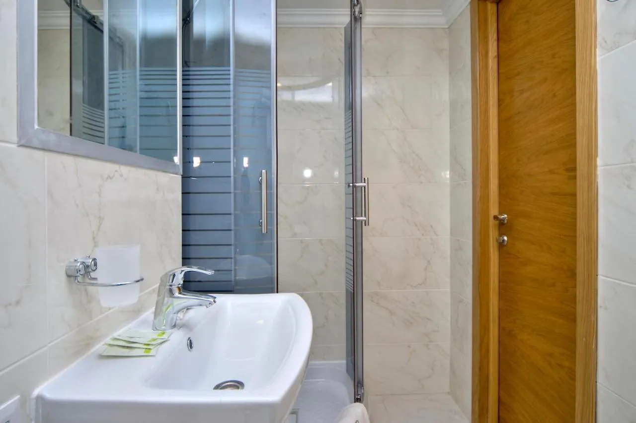 Grand Apartments Kiew Hotel